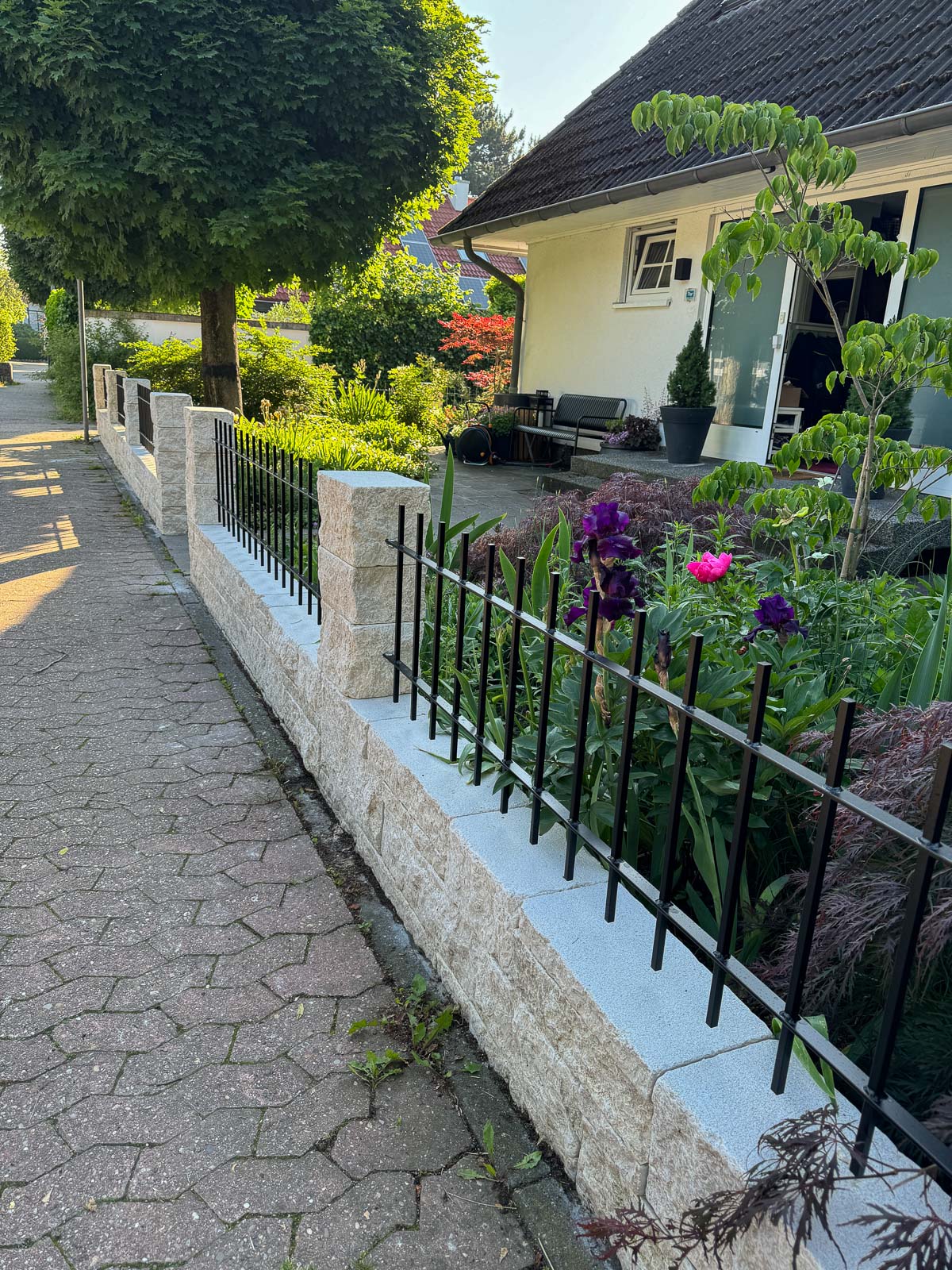 Neuer Zaun Teil 3 Die Metallelemente ziehen ein • ichsehgrün